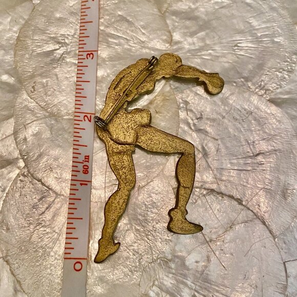 3 For $25  Vintage Gold Tone Boxer Brooch - Picture 4 of 4